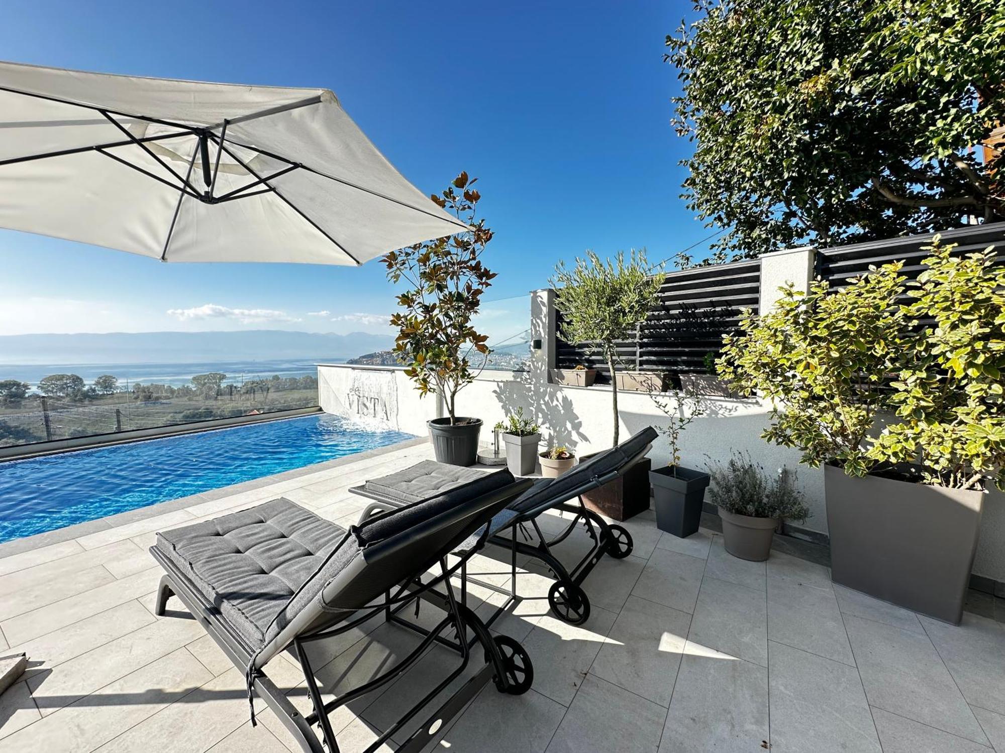 La Vista Luxury Villa オフリド エクステリア 写真